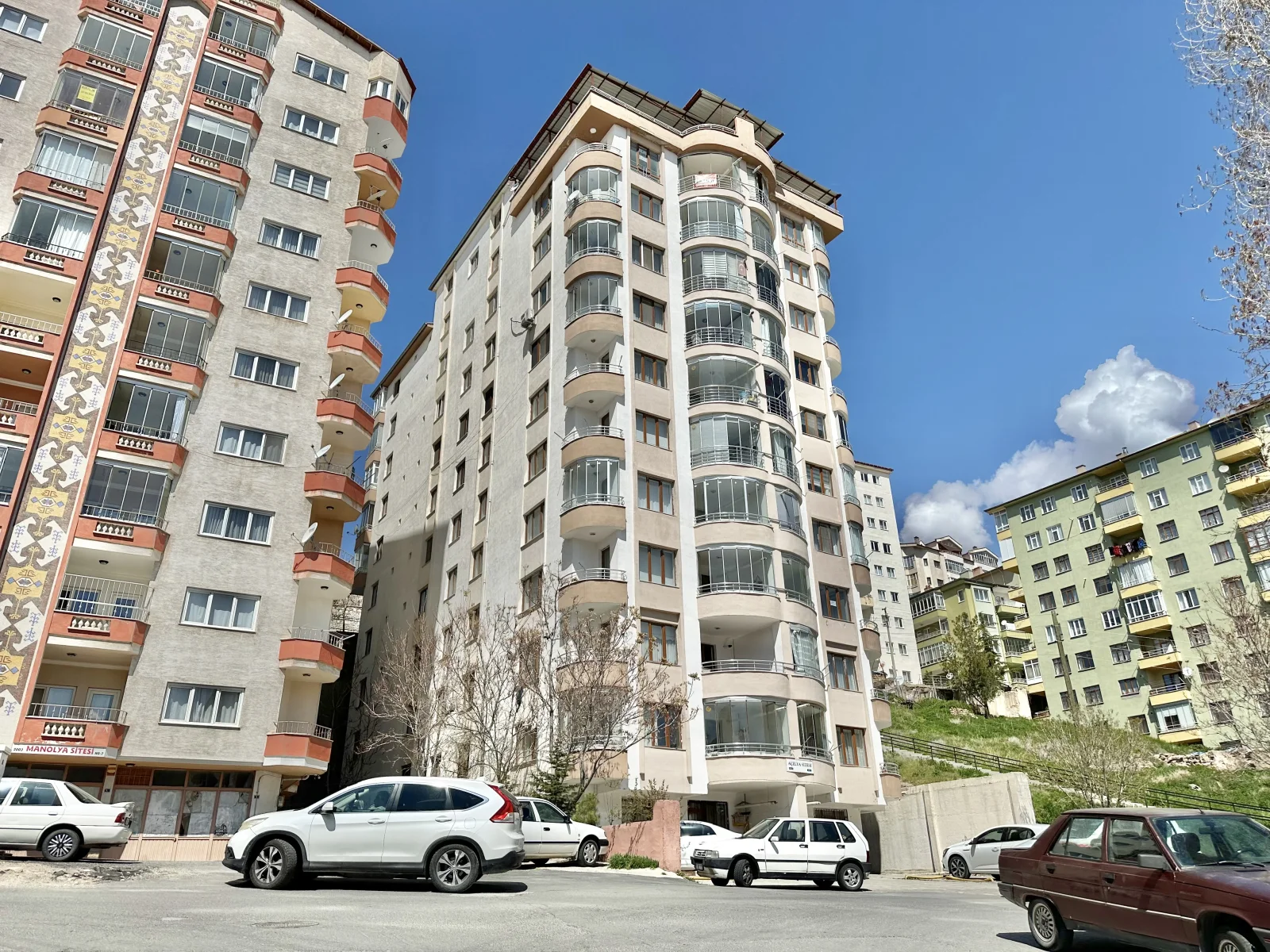 İNÖNÜ MH. VALİ KONAĞI MEVKİ SATILIK 5+1 DAİRE